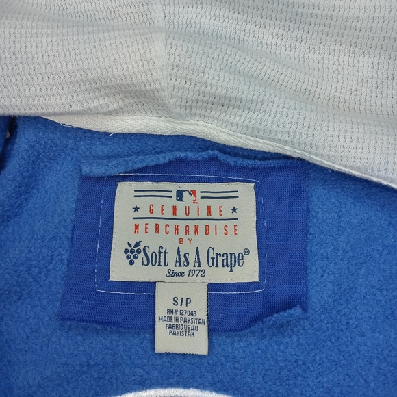 Chicago Cubs women's full zip hoodie size S/P - Picture 3 of 3